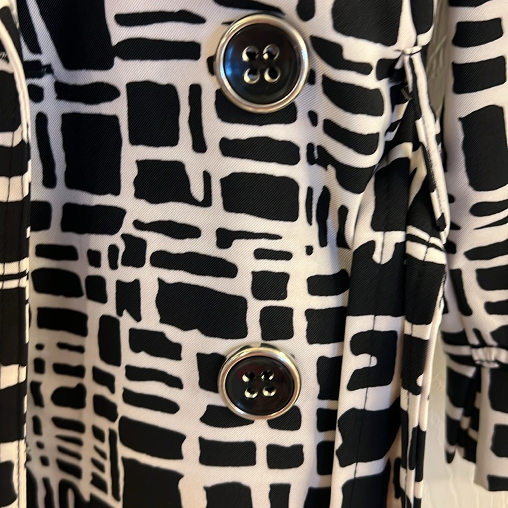 Black And White Patterned Blazer - image 7